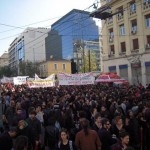 φωτο ρεπορταζ από την συγκέντρωση-πορεία για την μαύρη επέτειο της δολοφονίας του Αλέξανδρου Γρηγορόπουλου και συμπαράστασης στο Νίκο Ρωμανό,Προπύλαια 13:00 μμ 6 12 2014