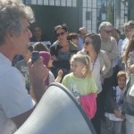 Ο κος Χασάπης φανατικός υποστηρικτής του μνημονίου Να ανοίξουν τώρα όλα τα σχολεία!Δήλωση των εκπροσώπων των ΠΑΡΕΜΒΑΣΕΩΝ–ΚΙΝΗΣΕΩΝ–ΣΥΣΠΕΙΡΩΣΕΩΝ Π.Ε. στο Δ.Σ της ΔΟΕ Γιώργου Γαλάνη (6974750410), Mιχάλη Μιλτσακάκη (6975308409) 1 10 2015